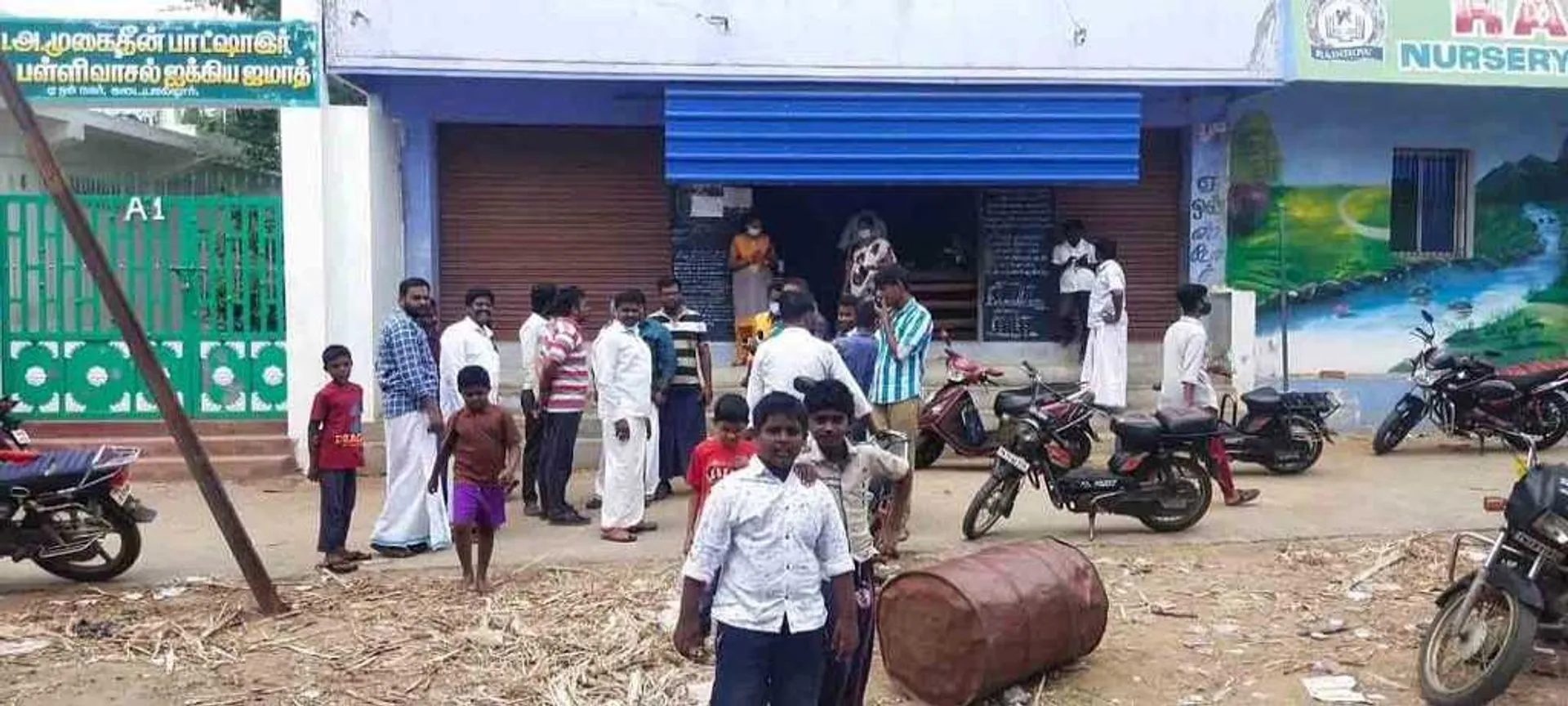 There is no difference between male and female in abduction ... Female employee who bravely smuggled ration rice!